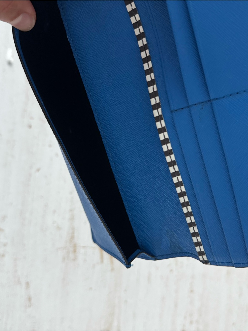 Henri Bendel Wallet - Picture 3 of 3